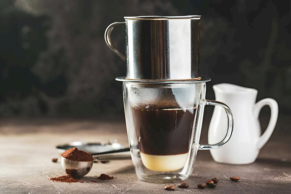 Coffee is a familiar daily drink of Vietnamese